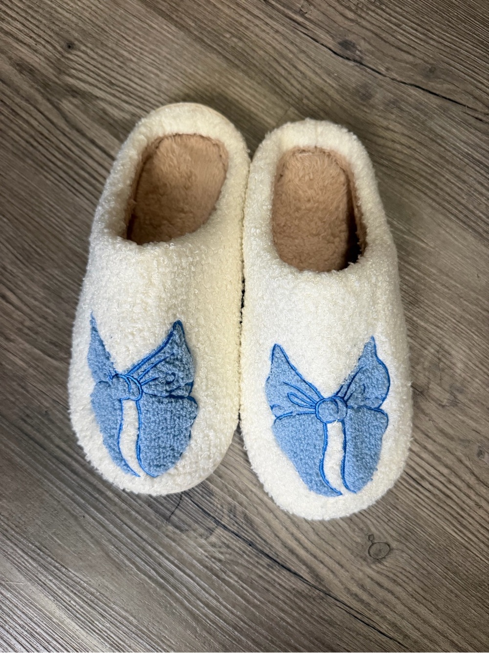 Amazon Cream Kids Slippers with Blue Butterfly Embroidery